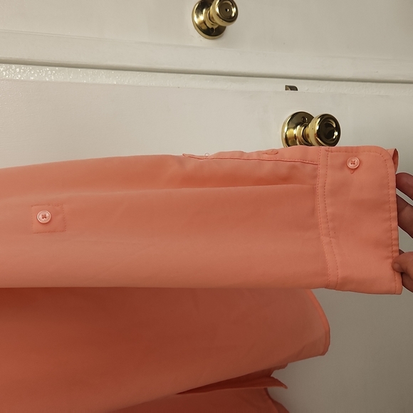 Talbots 3XL, Blouse in Peach/Salmon, 100% Polyester - Picture 5 of 9
